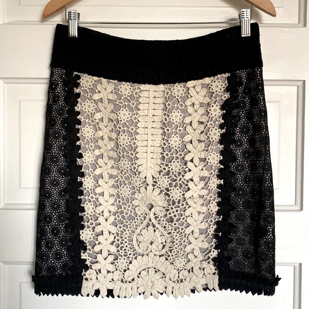 Anthropologie Leifnotes Women’s Lace Crochet Skirt Sz 6 Black Cream